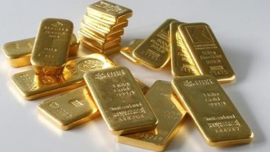 صورة الذهب يتراجع بضغط من ارتفاع الدولار