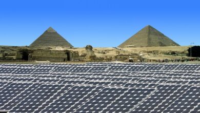 صورة فيتش تتوقع زيادة قدرة مصادر الطاقة المتجددة في مصر بـ19.7%